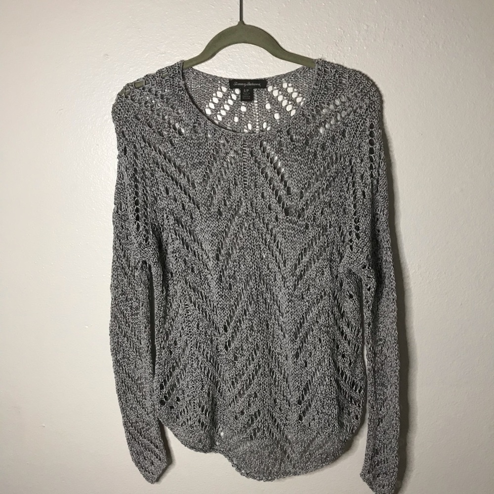 Tommy Bahama long sleeve gray knit sweater Small